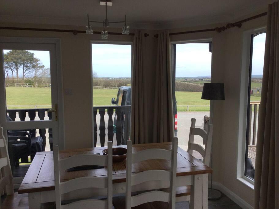 Marios Lodge Padstow Luaran gambar